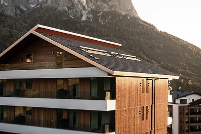 Appartamento con balcone intorno a Sixer Alm