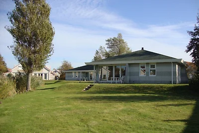 Komfortabler Bungalowaufenthalt am Wasser