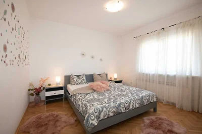 One Bedroom Apartment With Balcony And Sea Vi...