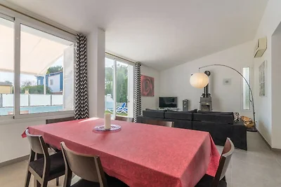 Küstenferienhaus mit privatem Pool