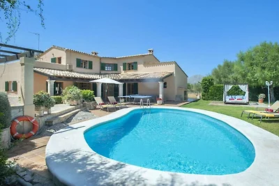 Villa in Pollensa mit Schwimmbecken