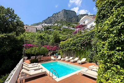 Villa ad Amalfi con piscina e vista mare