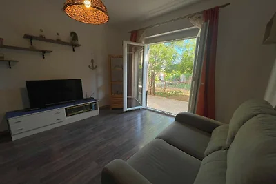 Zwei-Zimmer-Wohnung mit Terrasse