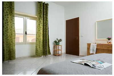 Wohnung in Budoni mit Balkon und Parken