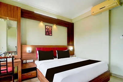 Collezione O MG Road Trivandrum
