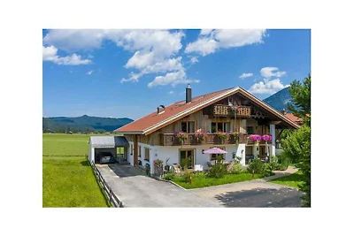 Vakantieappartement in Krün met zwembad