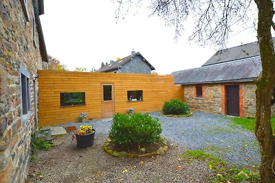 Charmantes Bauernhaus in Weismes mit Pool