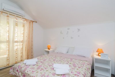 Guest House Daniela - Double Room with Terrac...