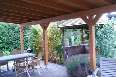 Moderna casa vacanze con giardino