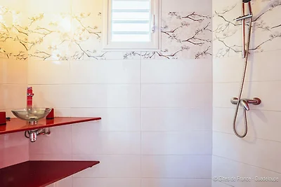 Gemütlicher Bungalow in Paradise Bay am Meer