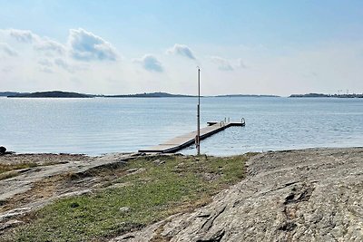 6 Personen Ferienhaus in Hälsö