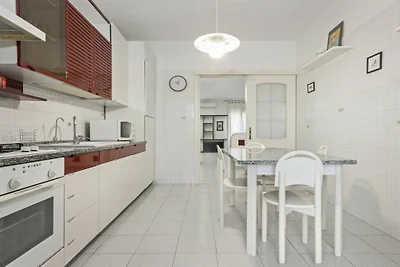 Wohnung in Bari mit Balkon und Parken
