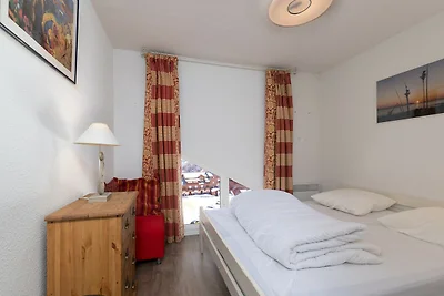 Appartement in Allos met zwembad en balkon