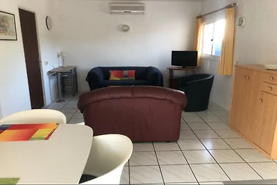 Nobles Ferienhaus in Santa Cristina d "Aro mi...