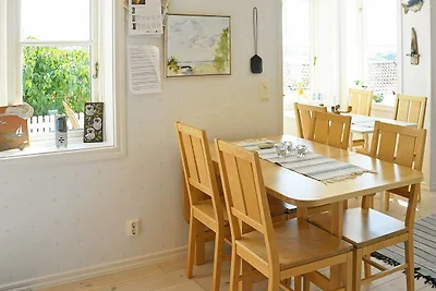6 Personen Ferienhaus in HÄLLEVIKSSTRAND-By...