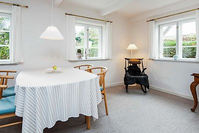 Reetdach-Ferienhaus in Jütland mit Terrasse