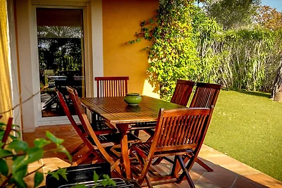 Golf-Side Villa in Mazamet