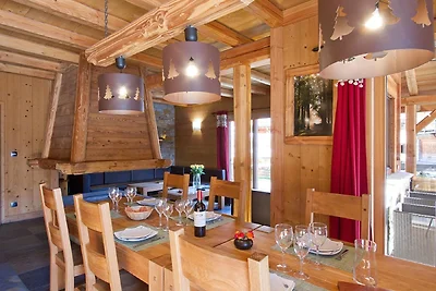 Schönes Chalet mit Sauna und privatem Pool