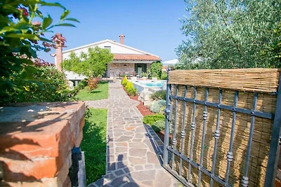 Villa in Tar mit Schwimmbecken