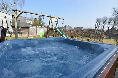 Wohnung in Lüttich mit Sauna & Whirlpool