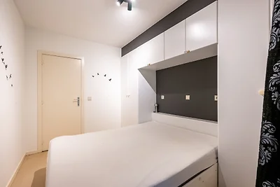 Apartamento con vistas al mar y terraza...