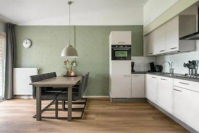 Bungalow am Hang mit Garten