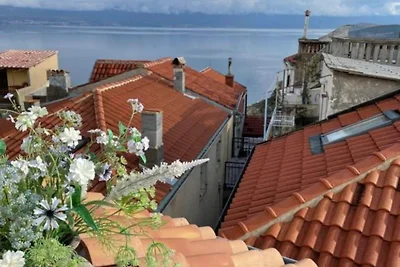 Angenehmes Ferienhaus in Vrbnik mit Meerblick