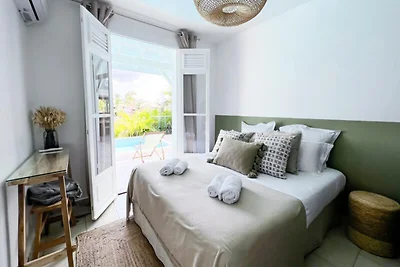 Villa a Saint-François con vista sul campo da...