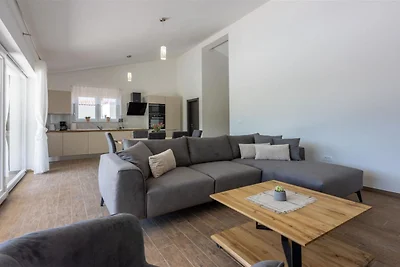Three Bedroom Villa with Swiming Pool