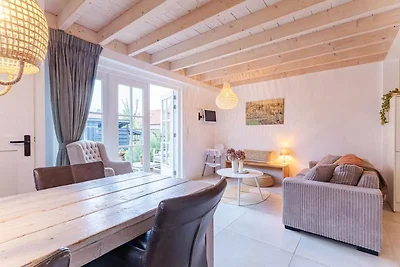 Modernes Ferienhaus in Vrouwenpolder