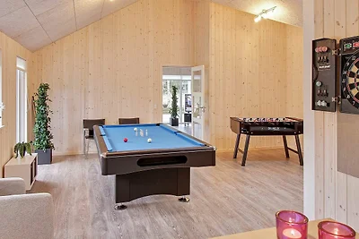 18 Personen Ferienhaus in Henne