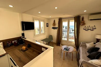 Wohnung in Lavandou mit Meerblick-Terrasse