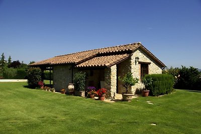 Serene cottage in Marsciano with private...