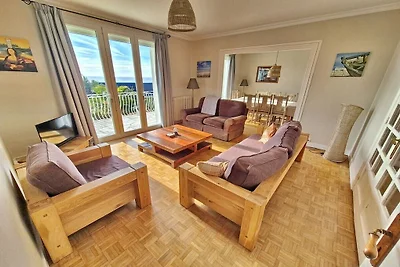Ferienhaus in Plouhinec mit Terrasse