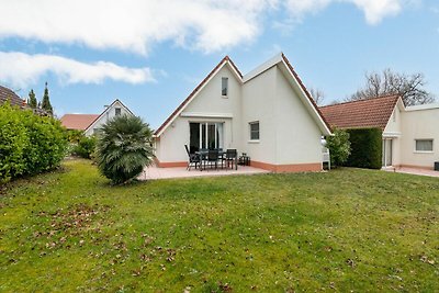 Schönes Ferienhaus mit 2 Pools