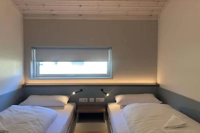 Ferienhaus mit Whirlpool und Sauna in Bad...