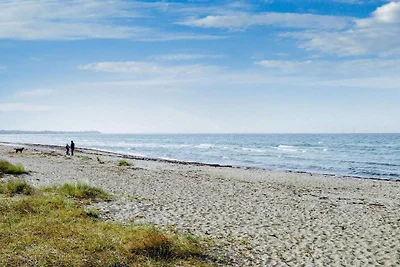 Ritiro tranquillo vicino al mare -- By Traum...