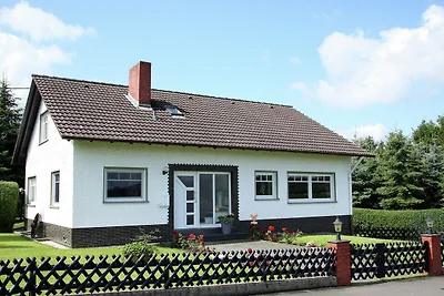 Villa in de Trierscheid-Eifel vlakbij het bos