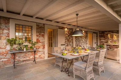 Villa bei Lucca mit Pool und Sauna