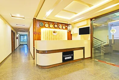 Super Townhouse ITPL, ehemals Royal Rooms