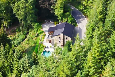 Luxuriöse Ardennenvilla mit Pool und Sauna