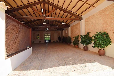 Villa in Llubá in der Nähe des Strandes Playa...