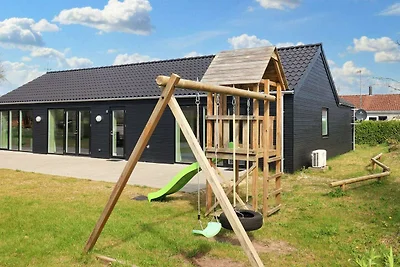 14 persone case ad Hadsund