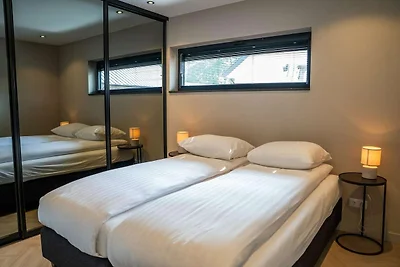 Luxuriöse Ökovilla mit Waldblick für 6...