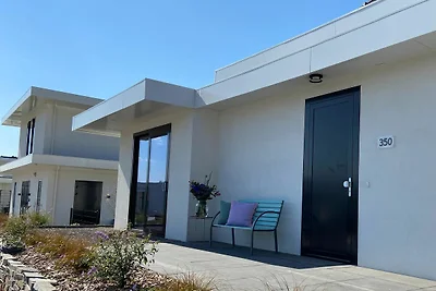 Villa moderna vicino al campo da golf a...