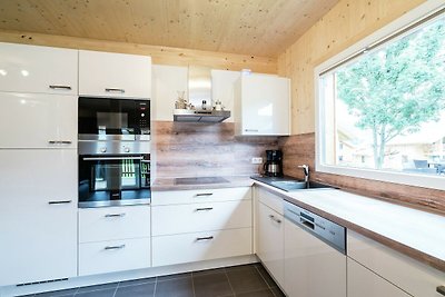 Ruim chalet met infraroodsauna