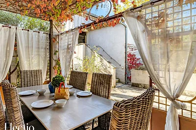 Wohnung in Oppéde mit beheiztem Pool