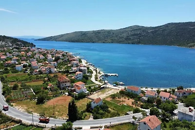 Apartments Semafor - One Bedroom Apartment wi...