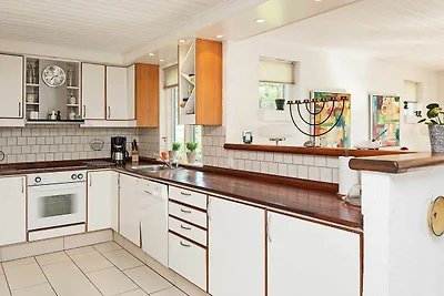 Refugio junto al mar con Columpio -- By Traum...