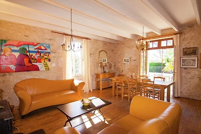 Bella villa con piscina a Sigoulès